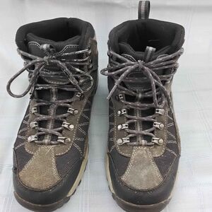 Bear Paws Hiking boots, Men's 8W, Women’s 9.5. (#B-37)